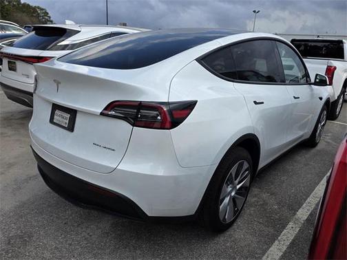 2023 Tesla Model Y Long Range Dual Motor All-Wheel Drive