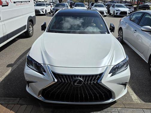 2023 Lexus ES 350 Ultra Luxury