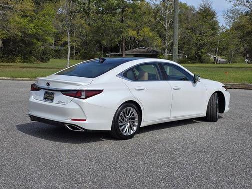 2023 Lexus ES 350 Ultra Luxury