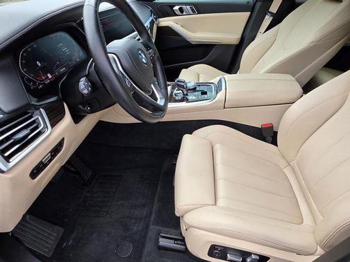 Black Sapphire Metallic 2020 BMW X5 sDrive40i