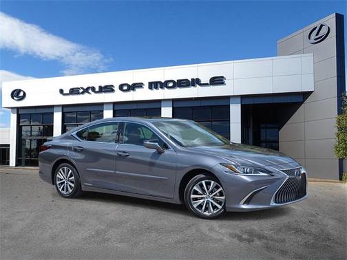 2020 Lexus ES 300h Base