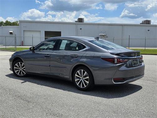 2020 Lexus ES 300h Base