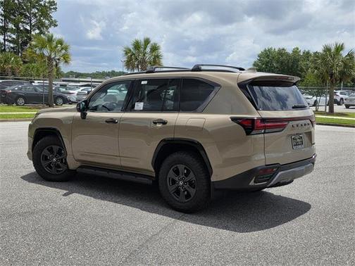 2025 Lexus LX 700h Overtrail