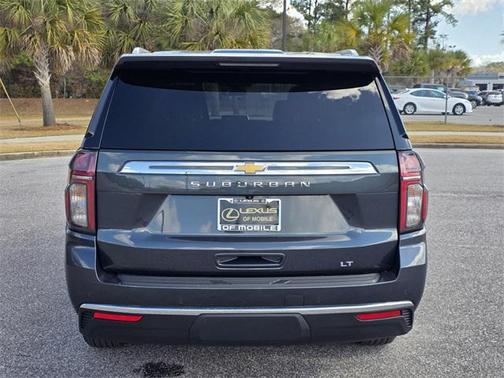 2022 Chevrolet Suburban LT