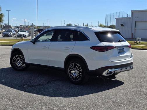 2023 Mercedes-Benz GLC 300 Base