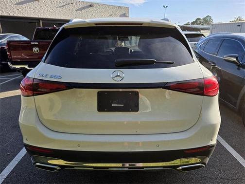 2023 Mercedes-Benz GLC 300 Base