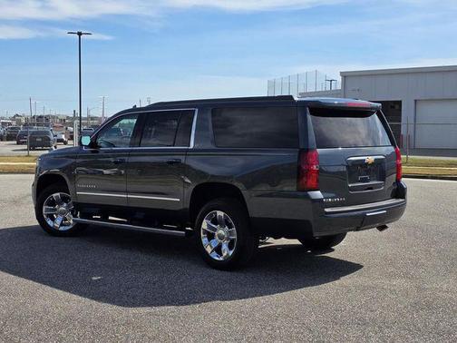 2019 Chevrolet Suburban LT