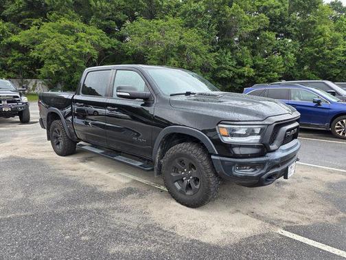 Diamond Black Crystal Pearlcoat 2020 RAM 1500 Rebel