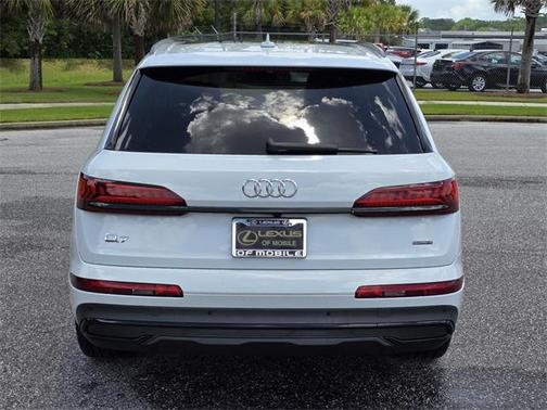 2022 Audi Q7 55 Prestige