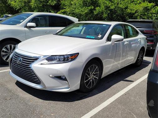 2017 Lexus ES 350 Base