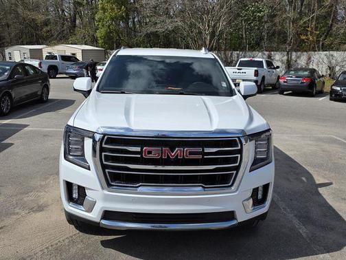 2022 GMC Yukon XL SLT
