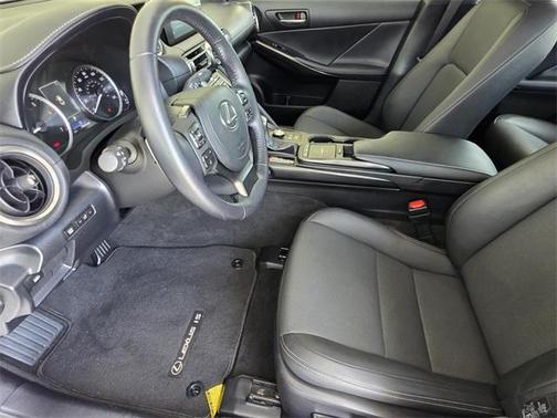 2022 Lexus IS 300 Base