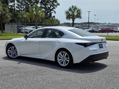 2022 Lexus IS 300 Base