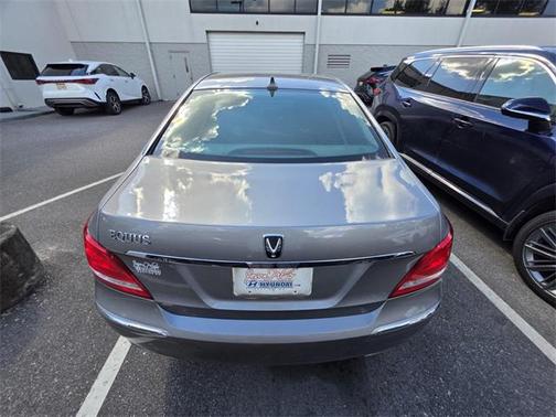 2011 Hyundai Equus Signature
