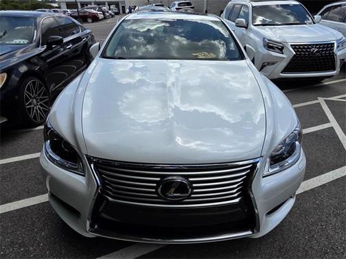 2015 Lexus LS 460 Crafted Line