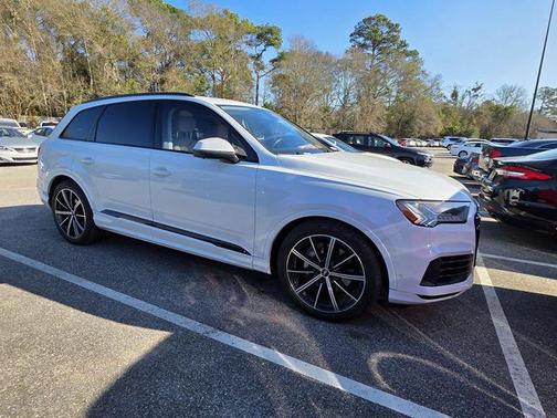 2020 Audi Q7 55 Prestige