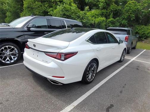 2024 Lexus ES 350 Ultra Luxury