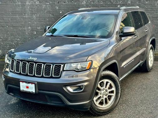 Granite Crystal Metallic Clearcoat 2018 Jeep Grand Cherokee Laredo E