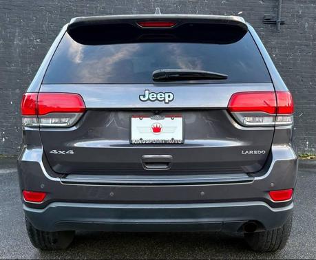 Granite Crystal Metallic Clearcoat 2018 Jeep Grand Cherokee Laredo E