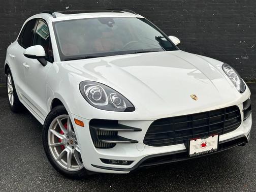 2016 Porsche Macan Macan Turbo