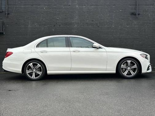 2017 Mercedes-Benz E-Class E 300 4MATIC