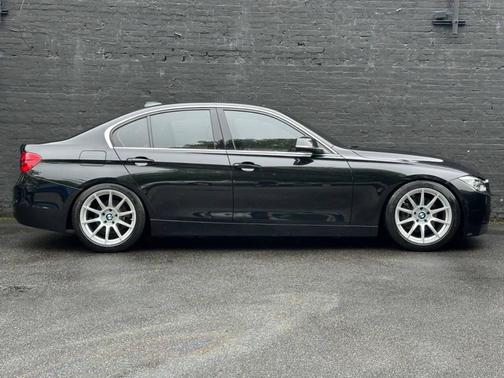 2018 BMW 330 i