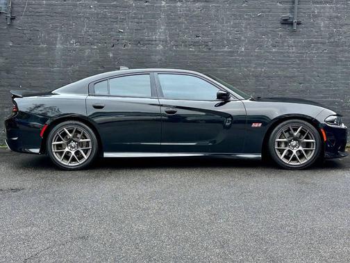 2018 Dodge Charger R/T Scat Pack