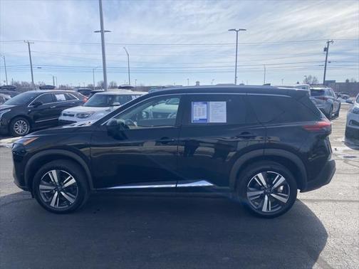 2023 Nissan Rogue SL