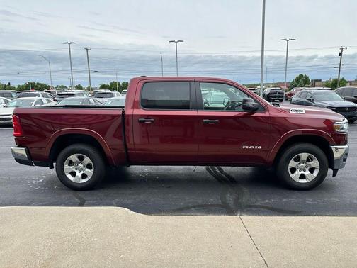 Delmonico Red Pearlcoat 2025 RAM 1500 Big Horn/Lone Star
