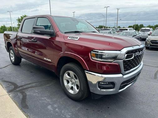 Delmonico Red Pearlcoat 2025 RAM 1500 Big Horn/Lone Star