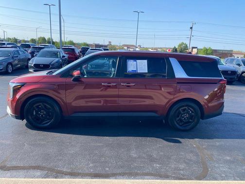 Flare Red 2025 Kia Carnival LXS