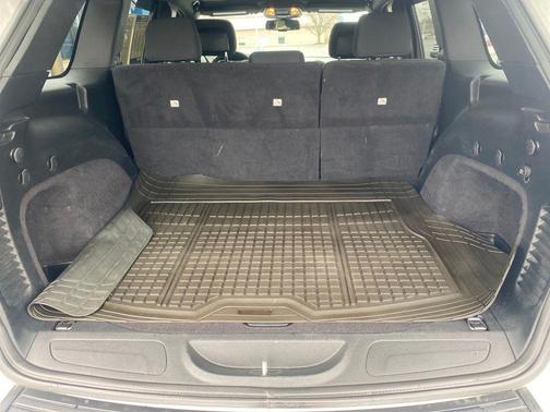 2016 Jeep Grand Cherokee 75th Anniversary Edition