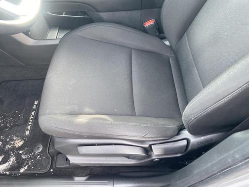 2024 Hyundai SANTA FE SE