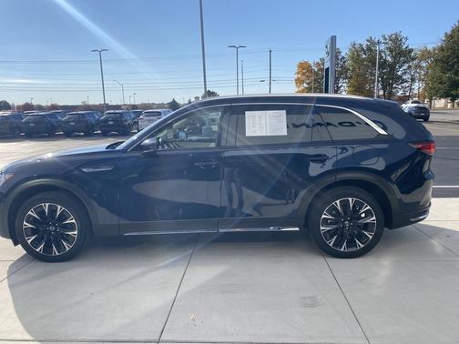 2024 Mazda CX-90 PHEV Premium Plus