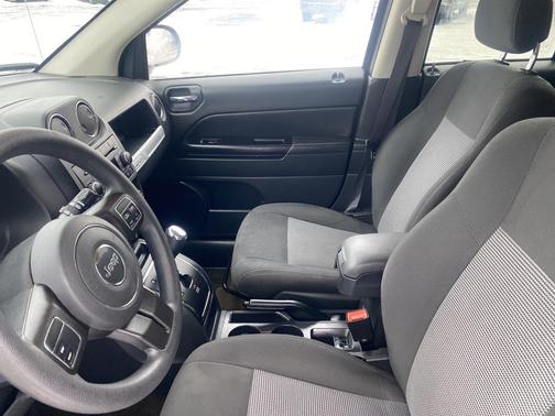 2016 Jeep Compass Sport