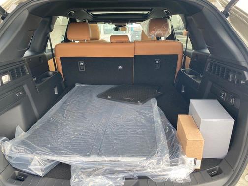 Zircon Sand Metallic 2026 Mazda CX-70 3.3 Turbo S Premium Plus