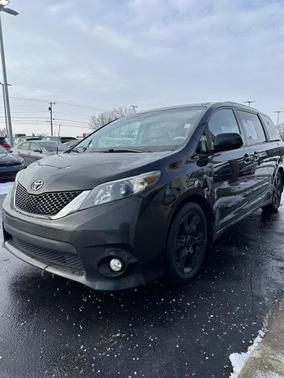 2011 Toyota Sienna SE