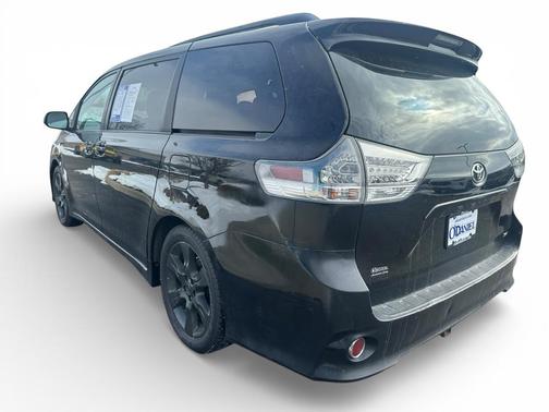 2011 Toyota Sienna SE