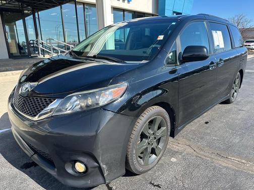 2011 Toyota Sienna SE