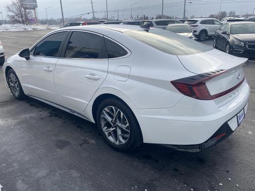2023 Hyundai SONATA SEL