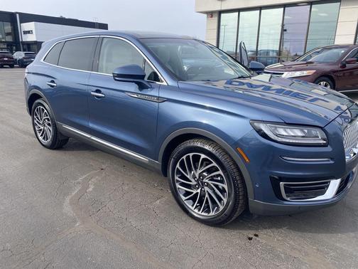2019 Lincoln Nautilus Reserve