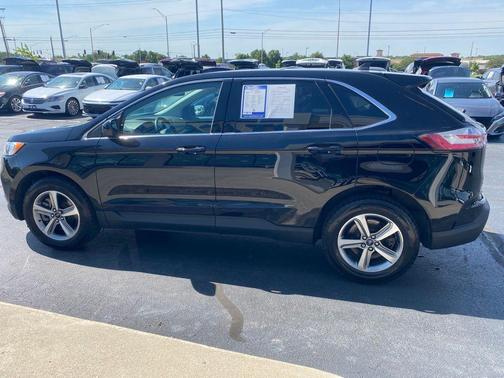 Black Metallic 2024 Ford Edge SEL