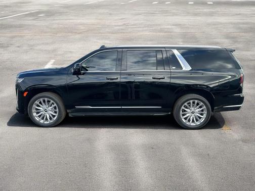 2024 Cadillac Escalade ESV Premium Luxury