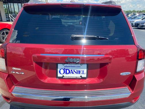 Deep Cherry Red Crystal Pearlcoat 2017 Jeep Compass High Altitude