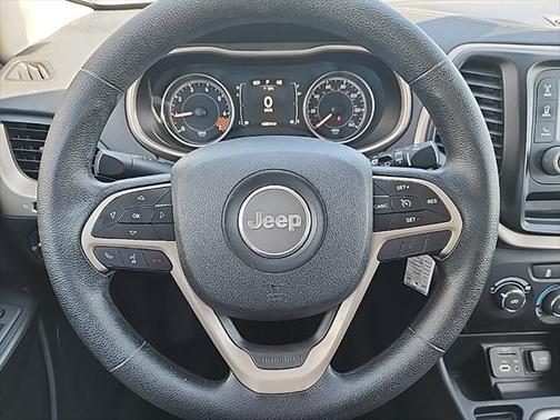 2014 Jeep Cherokee Sport