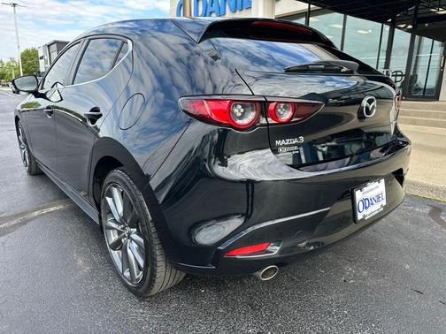 Jet Black Mica 2019 Mazda Mazda3 FWD