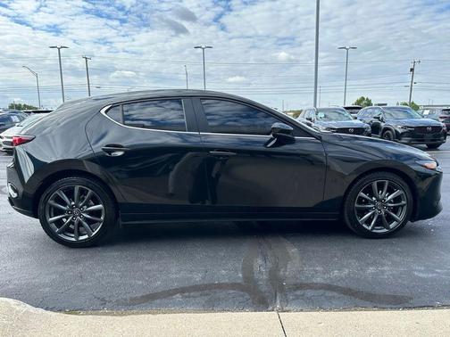 Jet Black Mica 2019 Mazda Mazda3 FWD