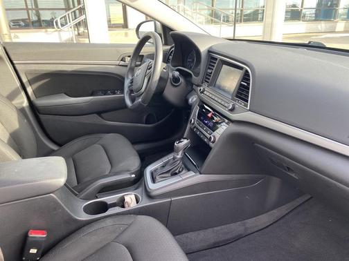 2017 Hyundai ELANTRA Value Edition