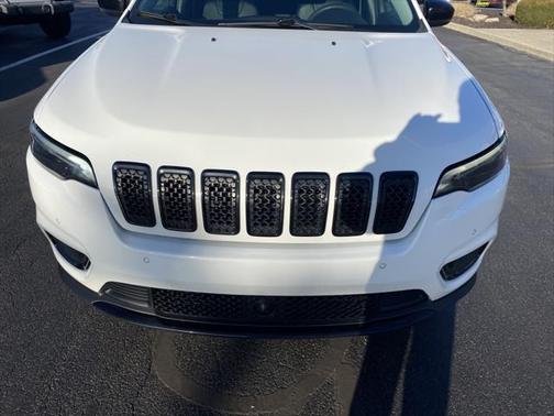 2023 Jeep Cherokee Altitude