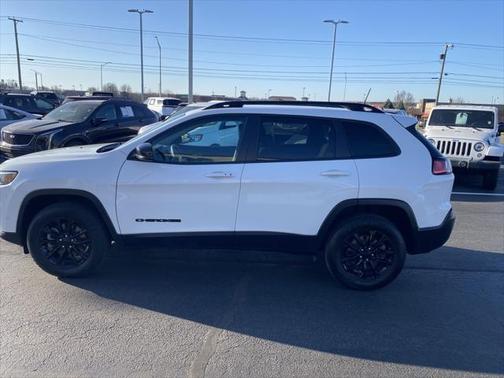 2023 Jeep Cherokee Altitude